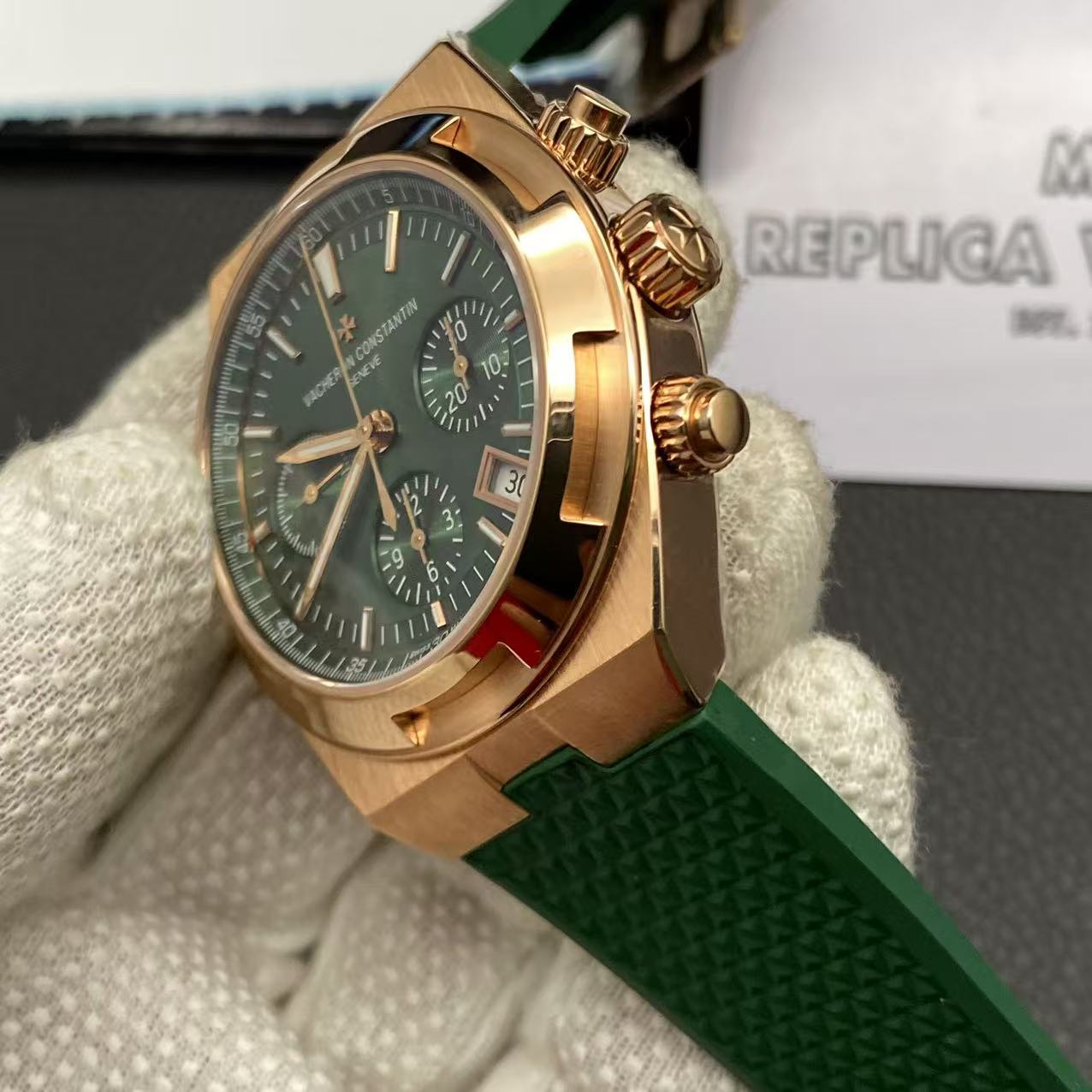 VACHERON CONSTANTIN OVERSEAS CHRONOGRAPH SUNBURST GREEN