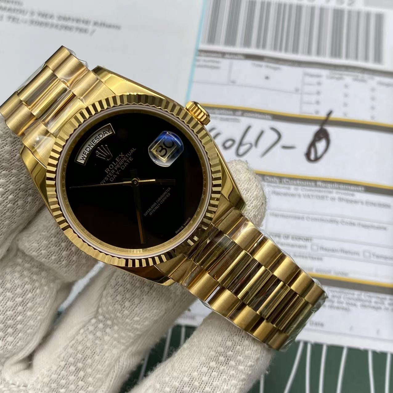 Super clone Replica Day Date - Gold/Black President