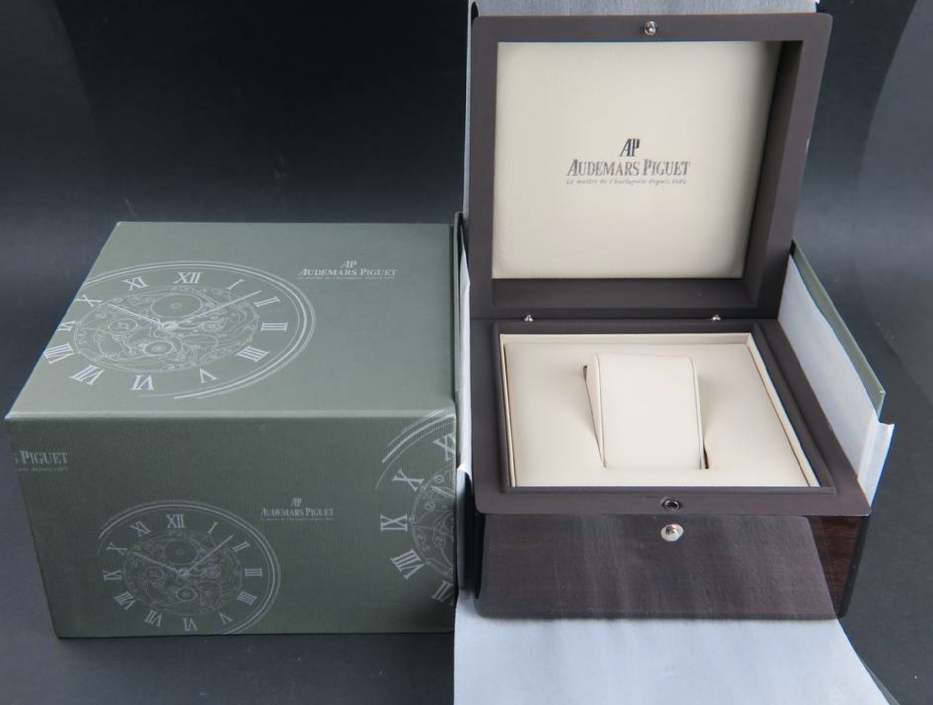 Best Swiss Clone Replica Royal Oak - Silver/White Chronograph - Replica Swiss Clones Watches